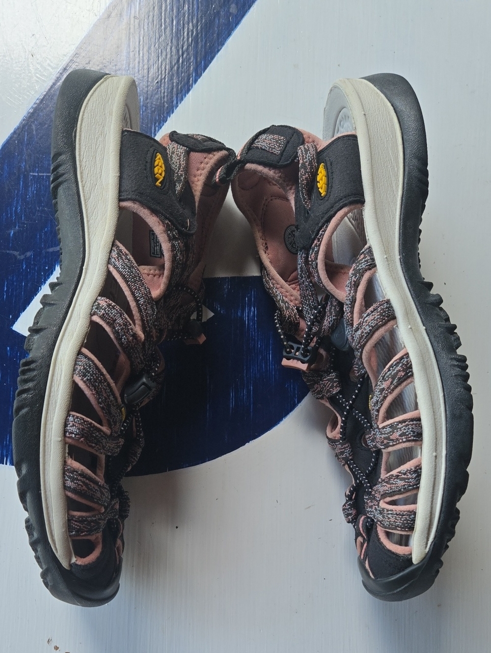 Keen "Whisper" Waterproof Hiking Sandal Size Women's US 10.5 Raven/Rose Dawn - Picture 4 of 10